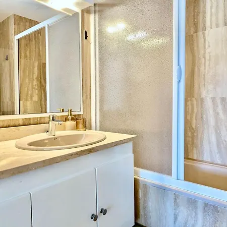 Apartment Evh136 Con Terraza Y Jacuzzi *